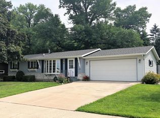 1709 S 35th St, Manitowoc, WI 54220