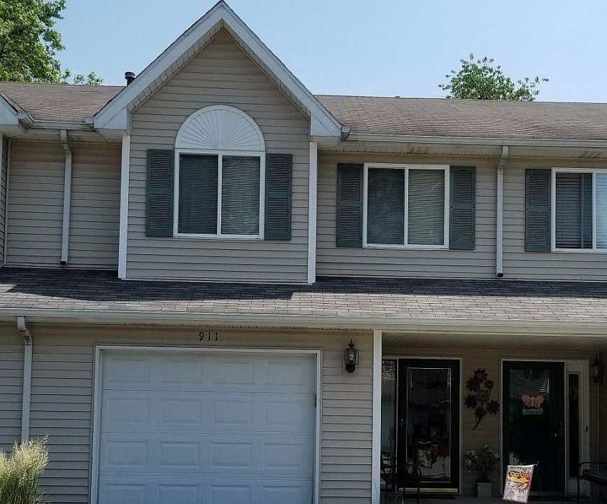 1st image of 911 Beacon Dr
