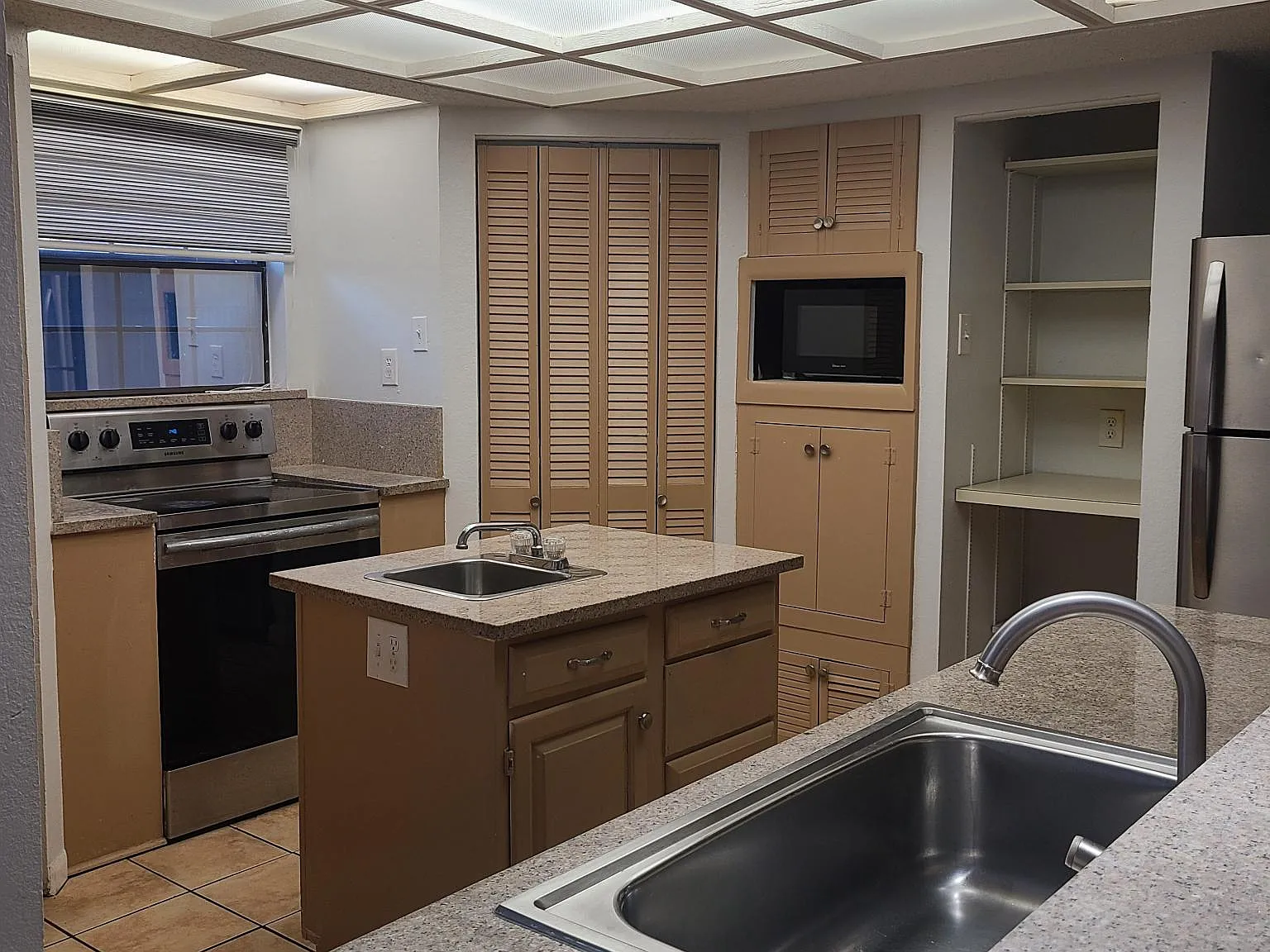 305 Centennial Blvd — Photo 4