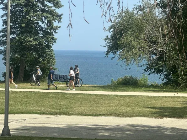 4515 South Sheridan DRIVE, Cudahy, WI 53110
