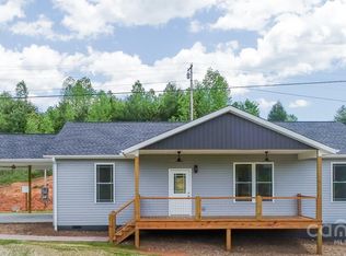 509 Turkey Creek Rd, Leicester, NC 28748