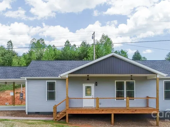 509 Turkey Creek Rd, Leicester, NC 28748