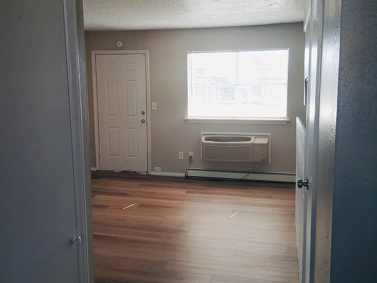 Morgan Terrace Apartments — Photo 29