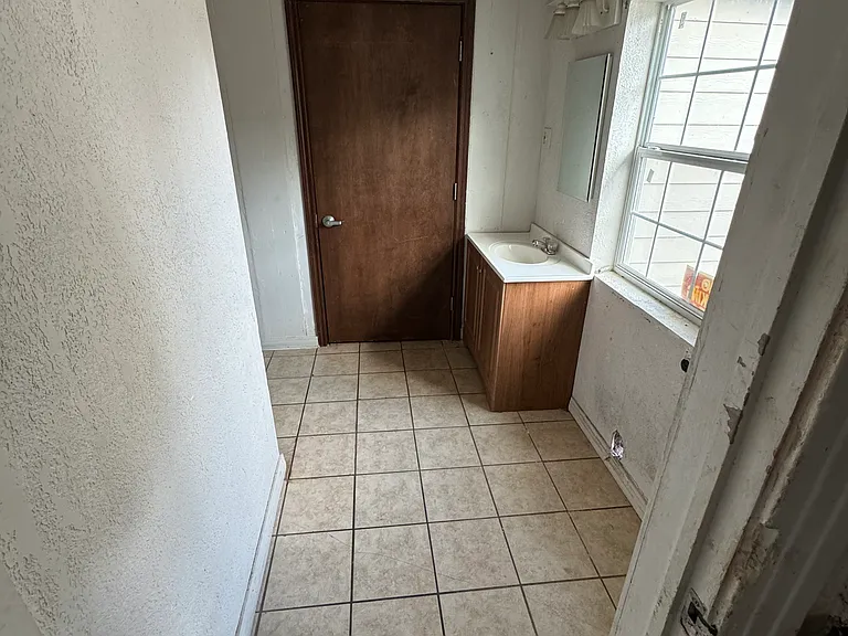 Nolen St — Photo 8