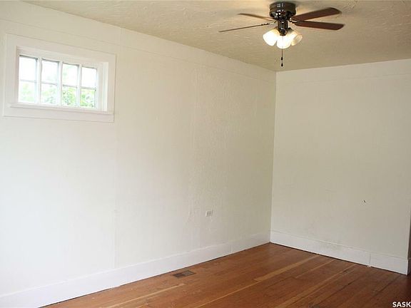 5th image of 1530 McTavish St