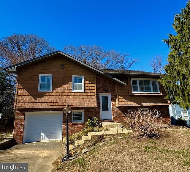 1st image of 1321 Poplar Hill Dr