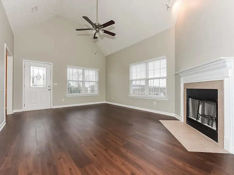 1903 Champlain Dr — Photo 4