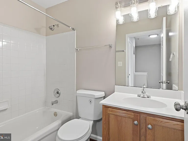 986 Harrison Cir — Photo 21