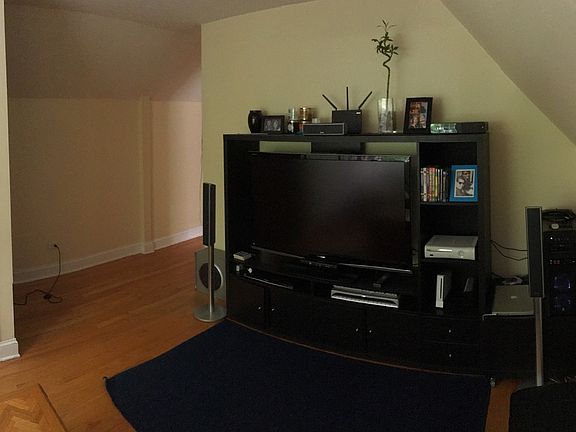 5th image of 3421 N Bell Ave #3