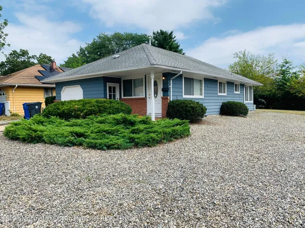 2125 Mount Hood Lane, Toms River, NJ 08753
