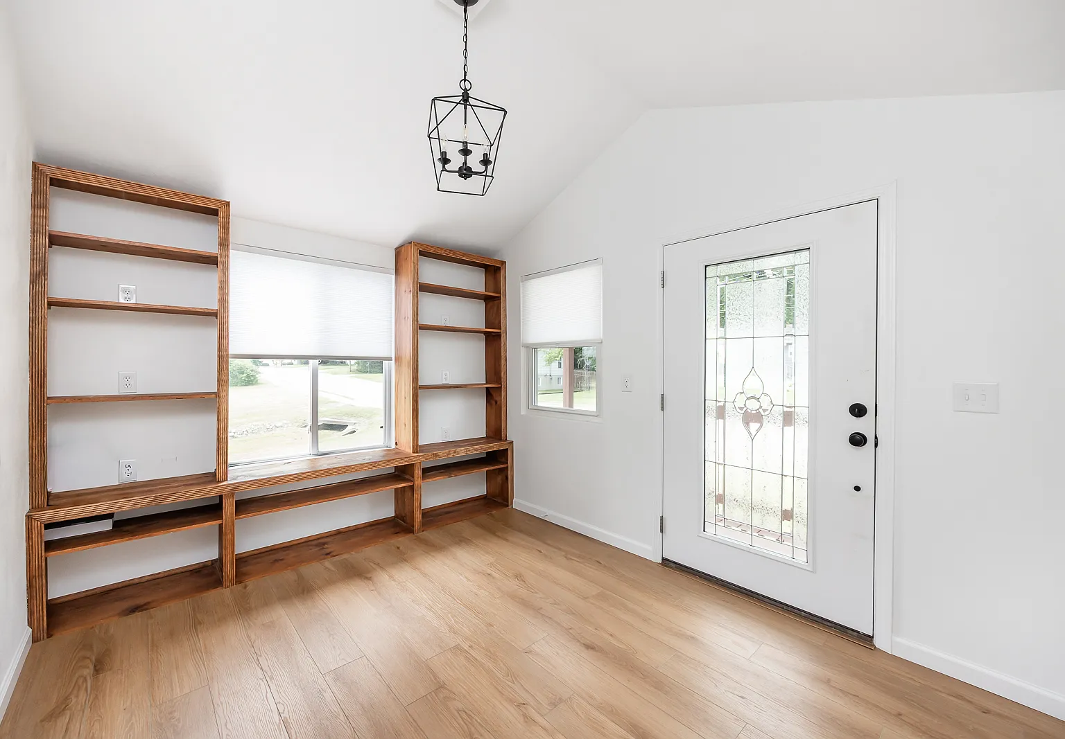 2 bed, 1168 sqft, $2,000 — Photo 4