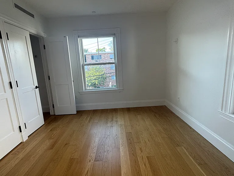 87 Gardner St — Photo 31