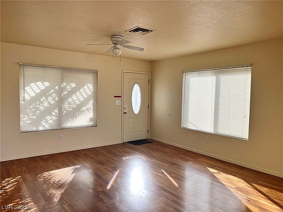 4th image of 6998 Elkwood Dr