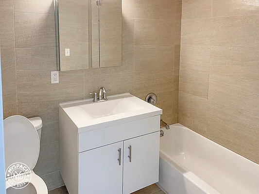 Rented by MySpaceNYC | media 44