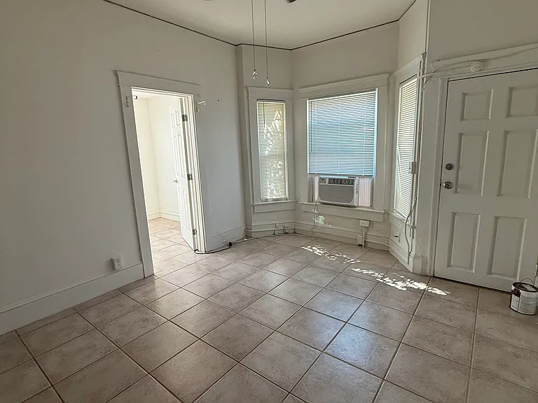 23 S Hollywood Ave #6 — Photo 10
