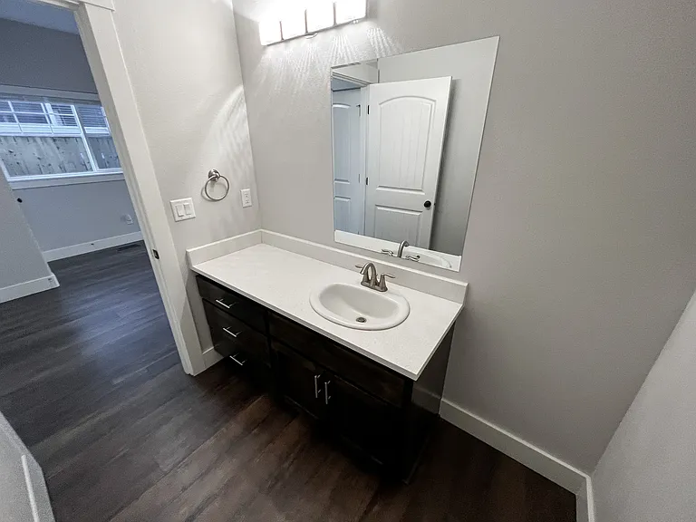 5729 Honey Bee St S — Photo 11