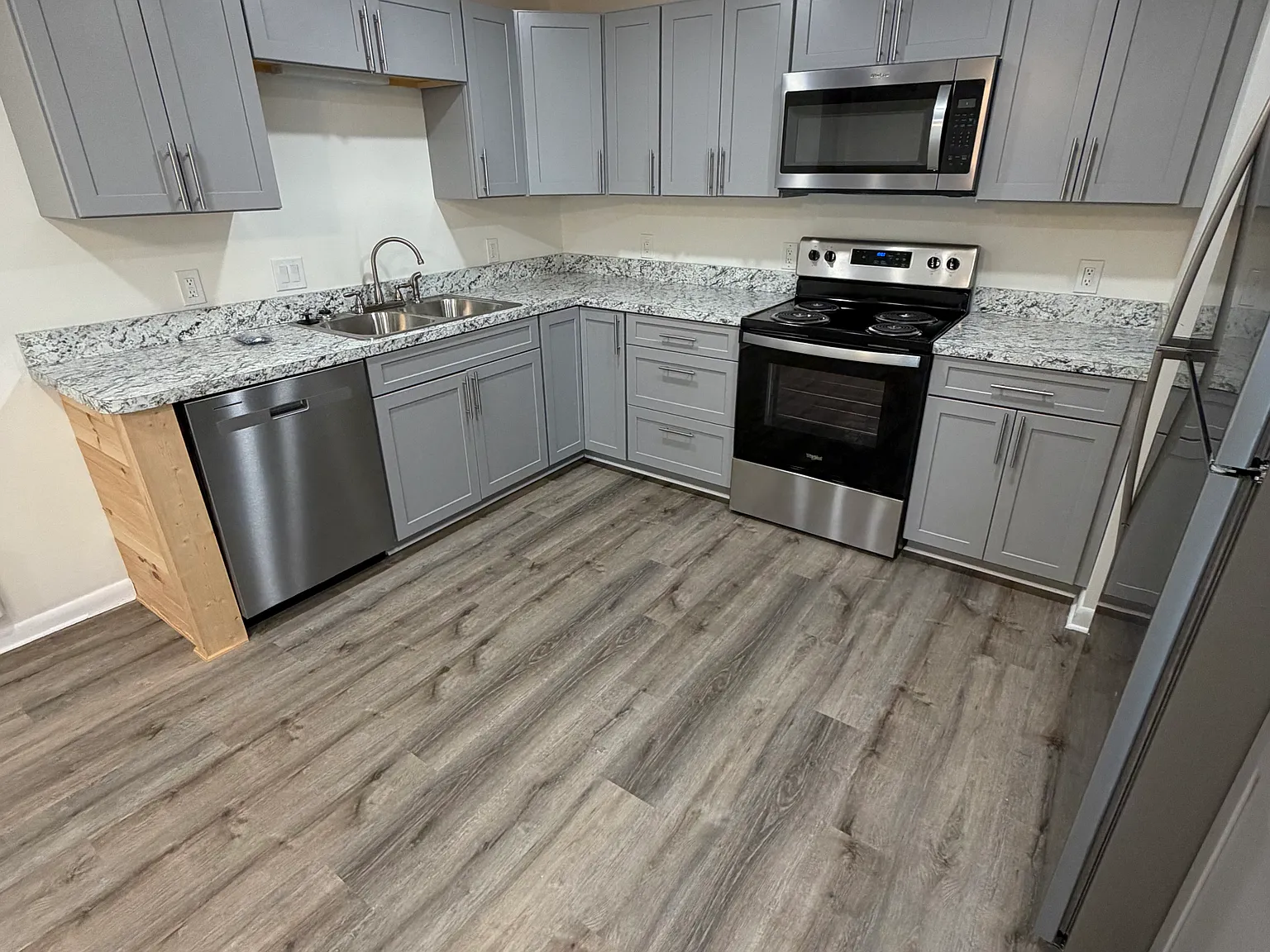 1 bed, $1,425 — Photo 3