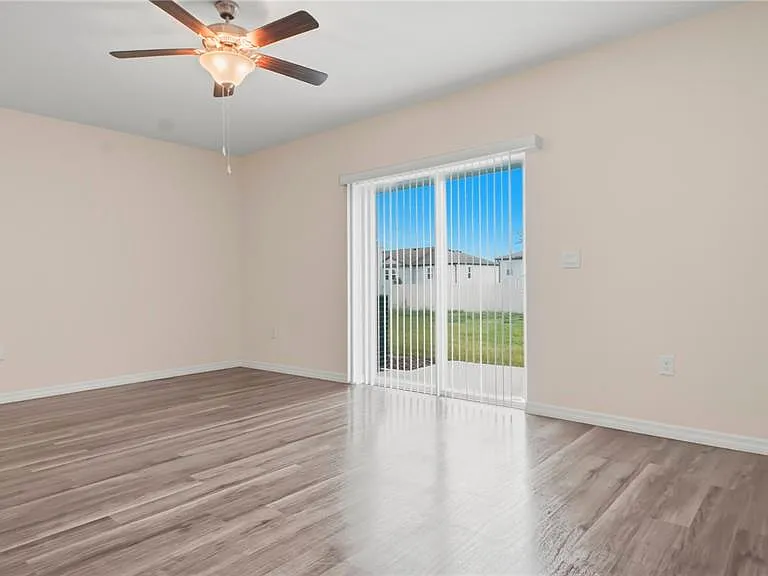 1311 Tallowwood Ln — Photo 16