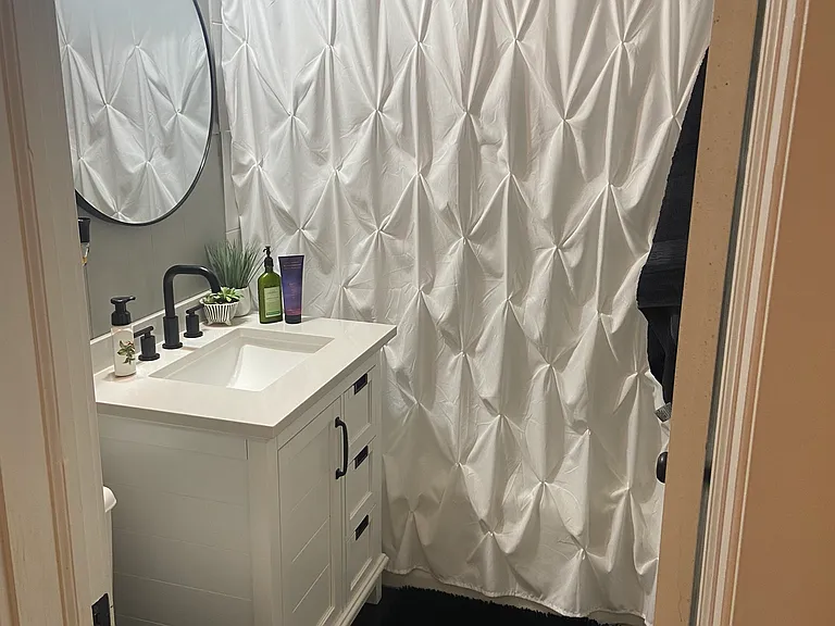 931 Falls Ave #2 — Photo 4