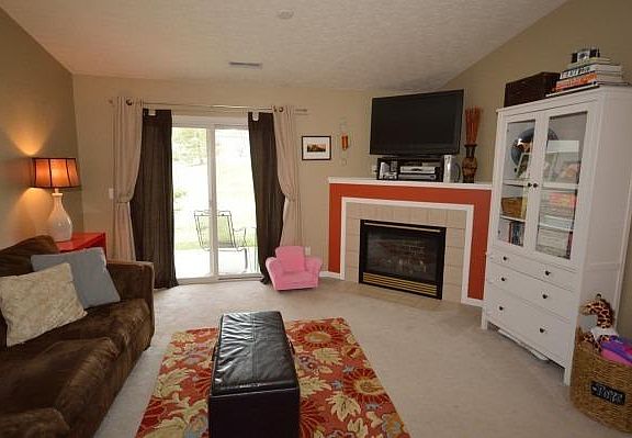 5th image of 4163 Fieldsedge Dr