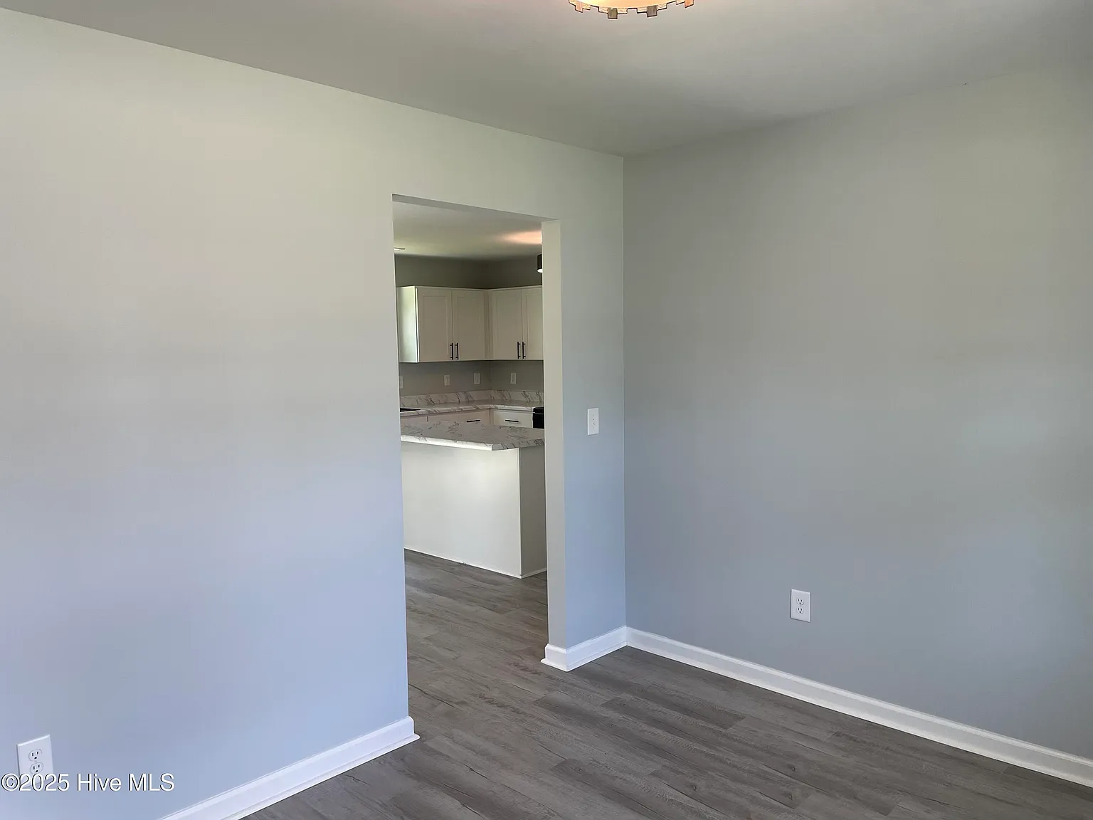 3 bed, 2.0 bath, $1,850 — Photo 4