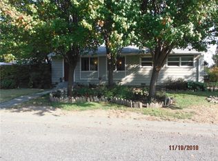 1221 1st St, Corning, CA 96021