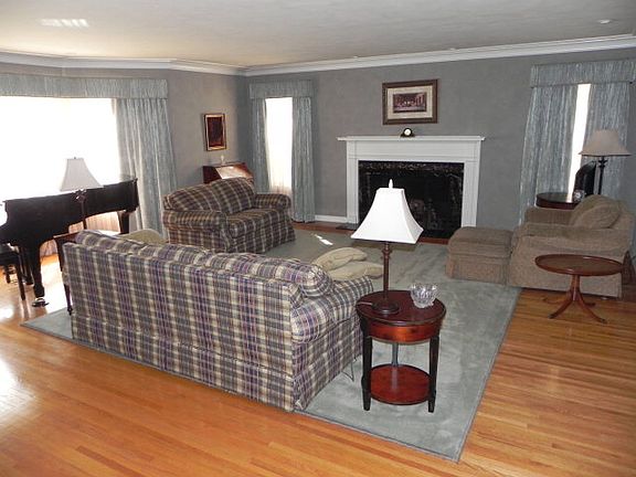 5th image of 417 S Logan St