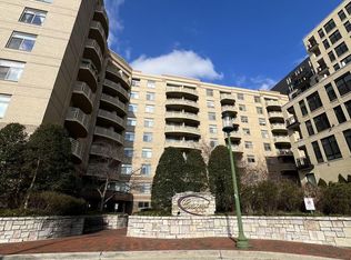 7111 Woodmont Ave APT 314, Bethesda, MD