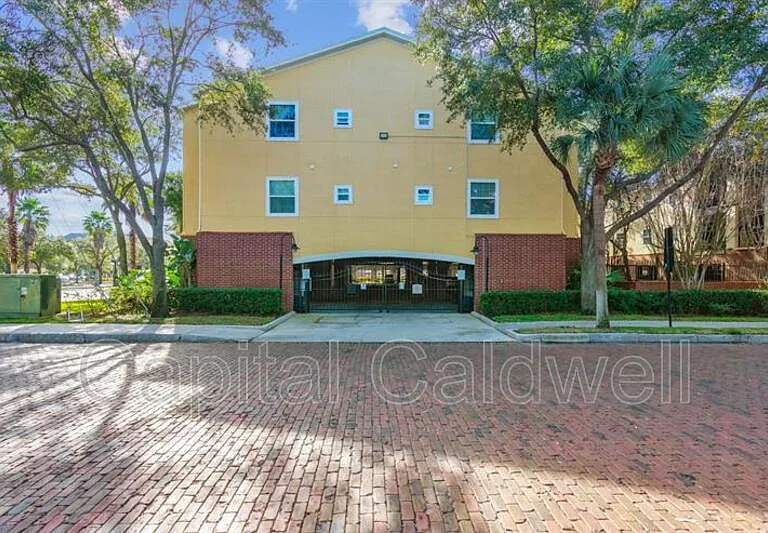 2010 E Palm Ave #15206-Y15206 — Photo 23