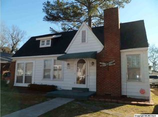 1222 S 10th St, Gadsden, AL 35901