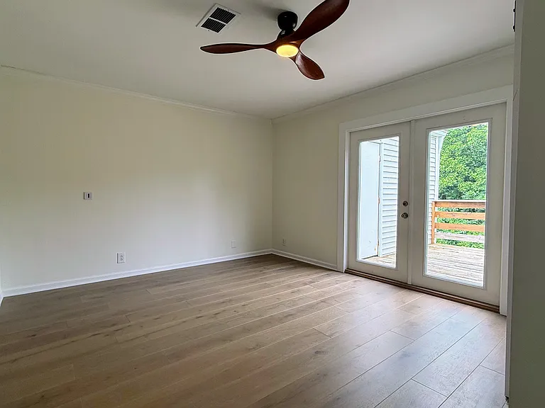 1221 Carriage Park Dr — Photo 9