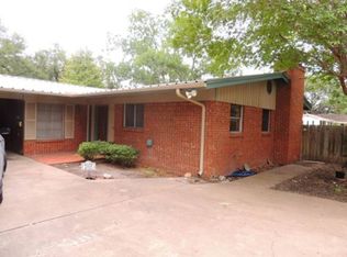 2005 S China St, Brady, TX 76825