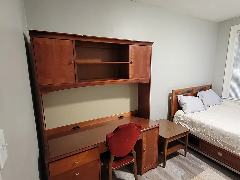 2841 Centre Ave #4 — Photo 9