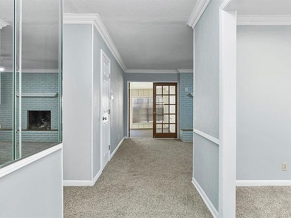 5th image of 2065 Shady Brook Dr