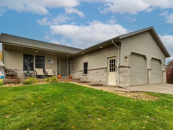 9112 Conrad Ave, East Dubuque, IL 61025