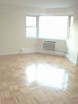 Rented by Metropolitan Equities | media 33