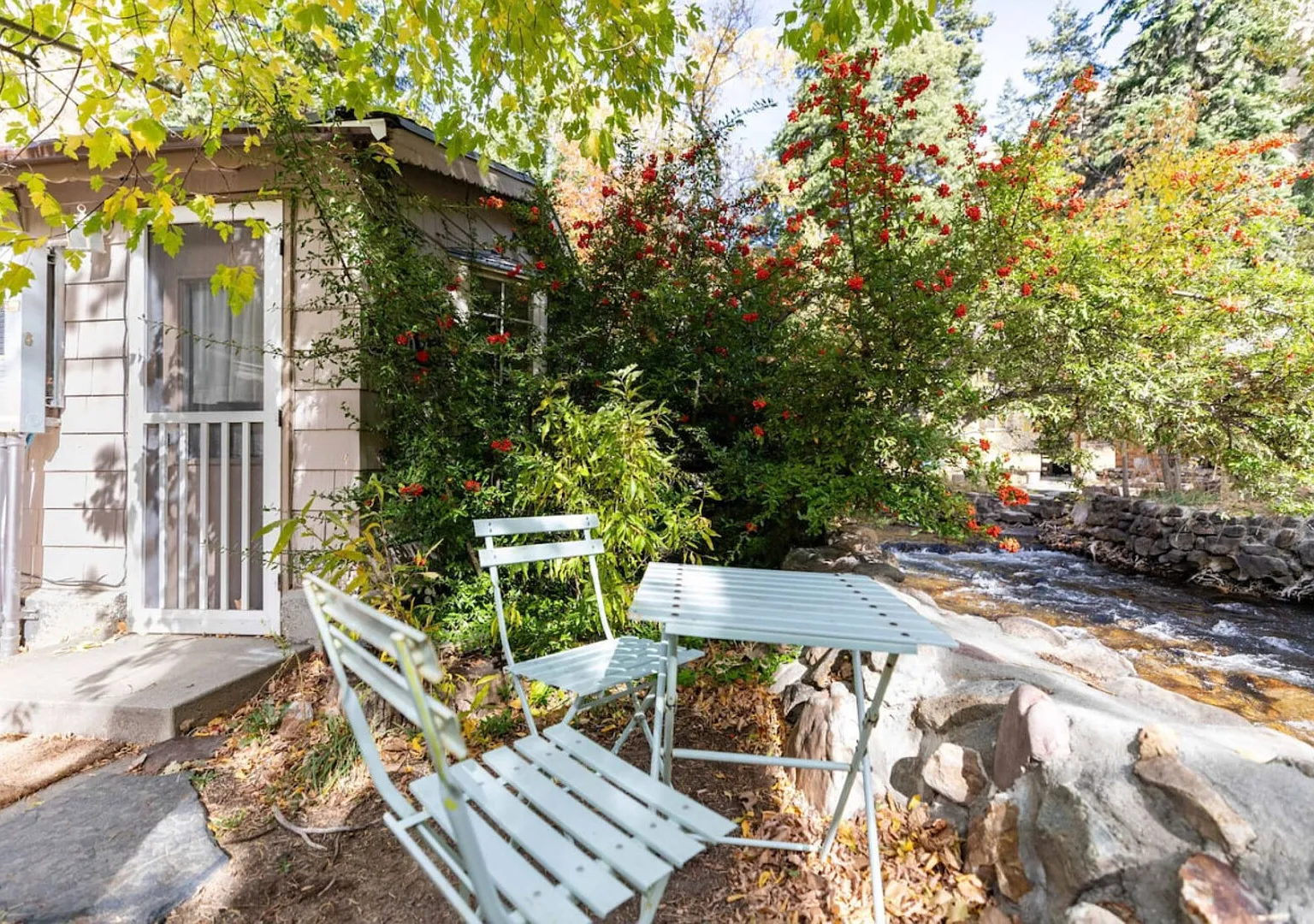 Adorable Studio Cabin on Big Cottonwood River — Photo 3