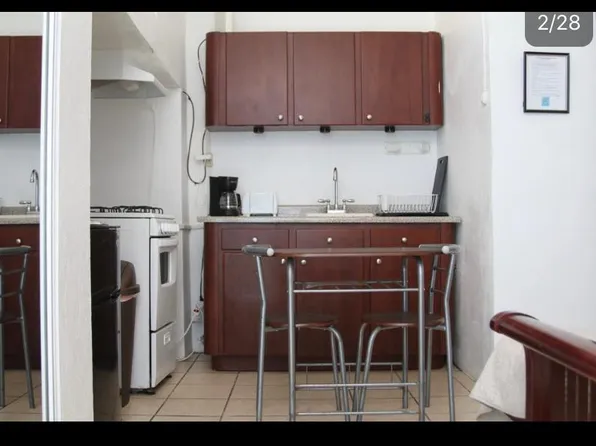 2068 Calle McLeary, San Juan, PR