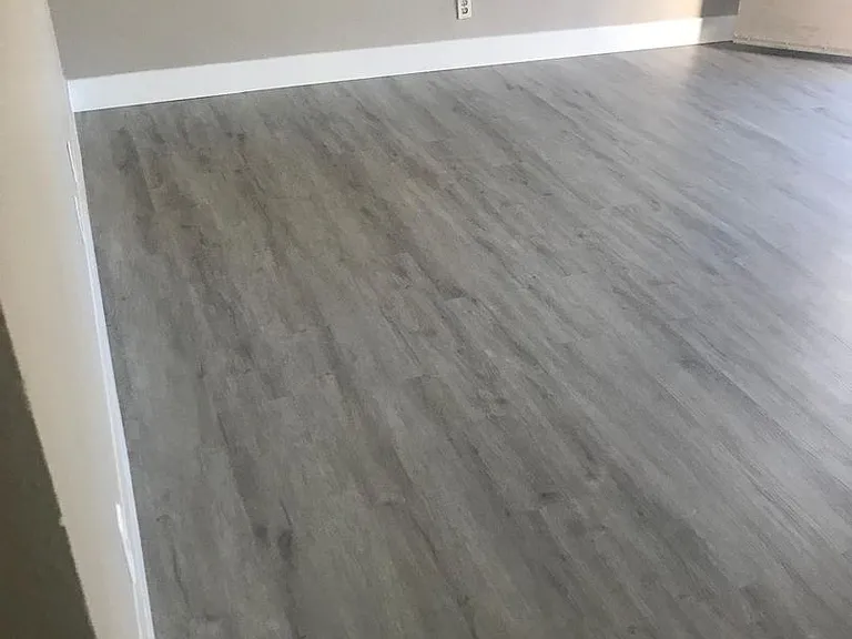 1300 Elizabeth Ave — Photo 3