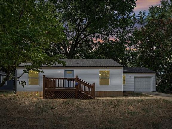 2nd image of 5002 Skiles Ave