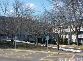 1601 N Innsbruck Dr APT 265, Minneapolis, MN 55432