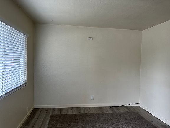 3rd image of 615 Travis Blvd #4
