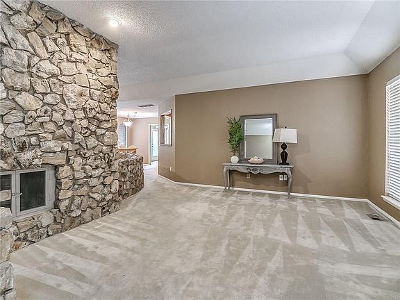 5th image of 2213 Whitbourne Pl