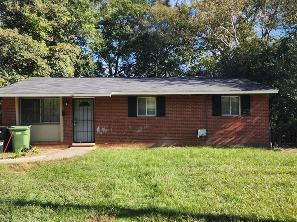 1052 Enoch Dr, Columbus, GA 31906