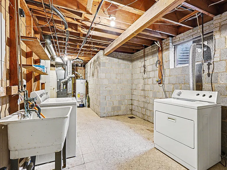 7014 Dower House Rd — Photo 19