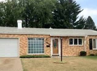 1014 Rhapsody Rd, Quincy, IL 62301