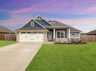 1706 Higgins St, Pea Ridge, AR 72751