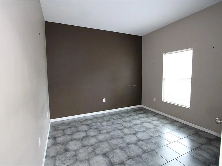2380 Sanderling St — Photo 14