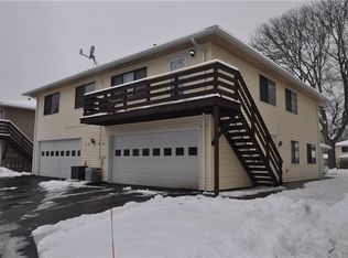 38 Milrace Dr, East Rochester, NY 14445