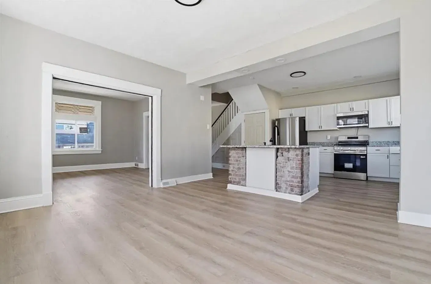 4 bed, 1850 sqft, $1,399 — Photo 1
